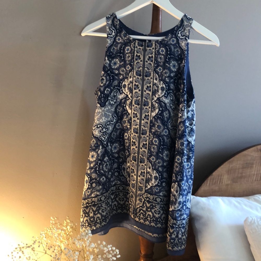 Flowy Max Studio top